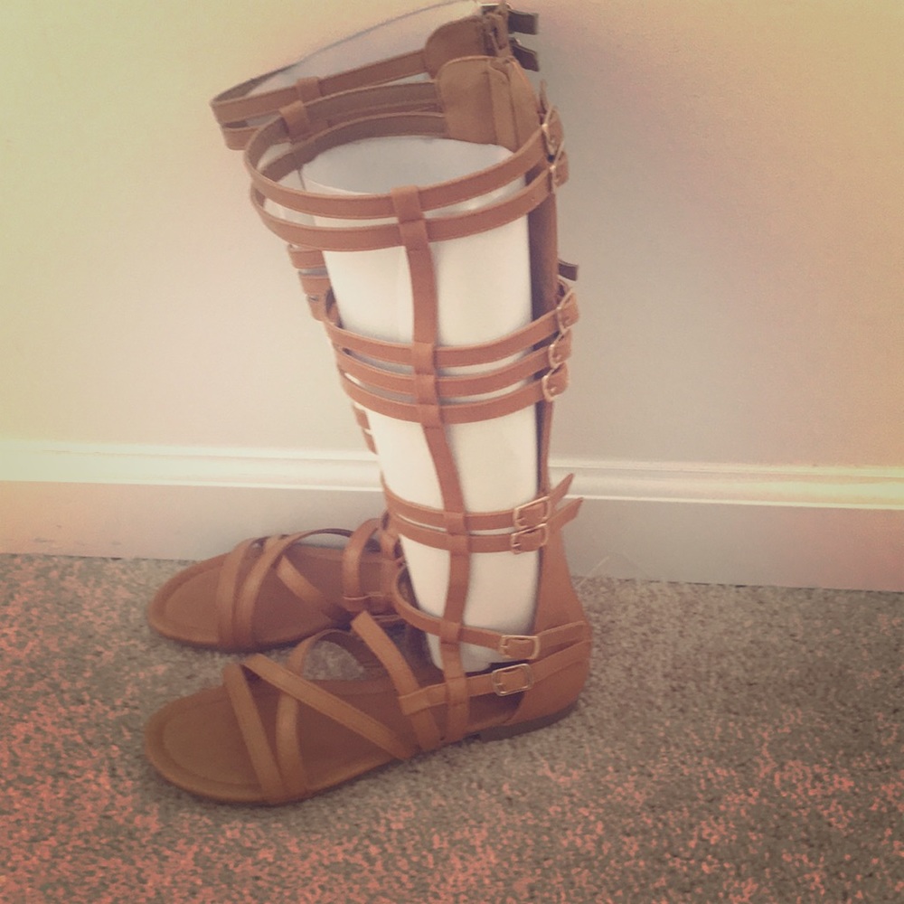 Gladiator tan sandals. Size 5 1/2 but fit like a 6